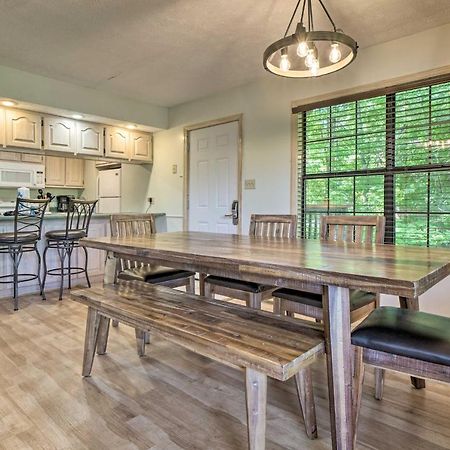 Rustic Pigeon Forge Home With Private Hot Tub! ภายนอก รูปภาพ