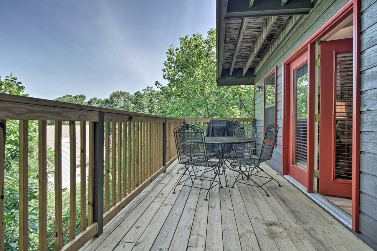 Rustic Pigeon Forge Home With Private Hot Tub! ภายนอก รูปภาพ