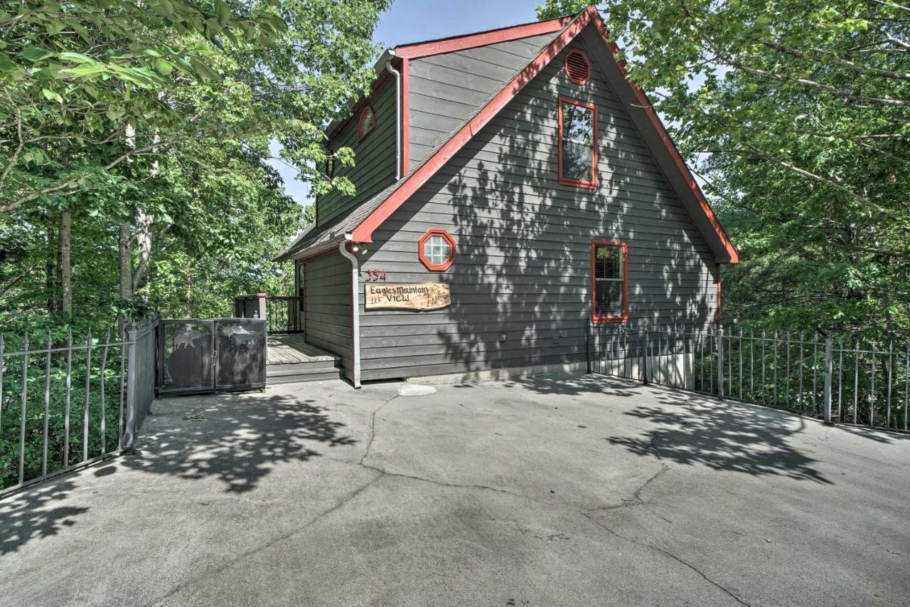 Rustic Pigeon Forge Home With Private Hot Tub! ภายนอก รูปภาพ